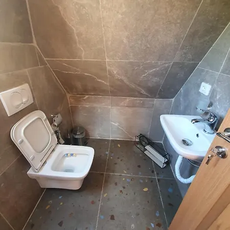 Konukevi Davisol Theth